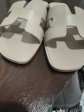 Hermes Oran size 39.5 beige mastic new full set